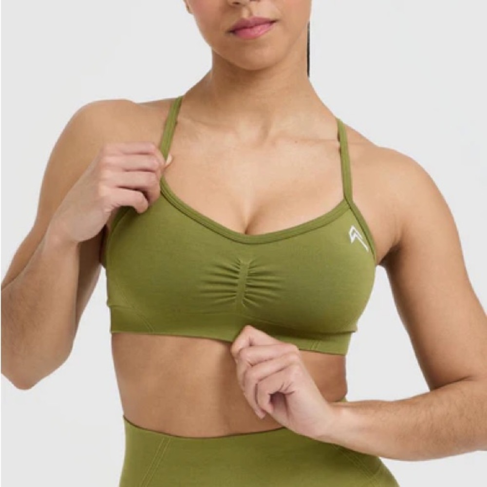 ONER ACTIVE EFFORTLESS STRAPPY BRALETTE IN OLIVE GREEN SIZE XS